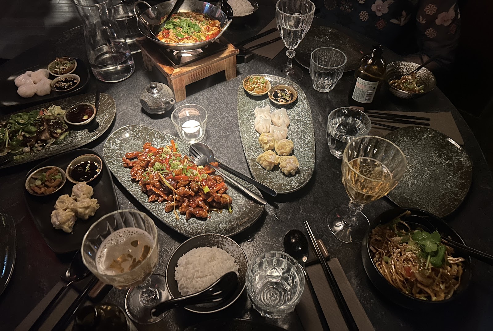 Tien Tsin - KINAKROG MITT I GÖTEBORG – bild 2
